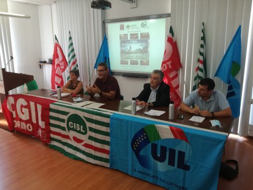 Vertenza Torino, si torna il piazza il 12 settembre: &quot;Il Covid ha peggiorato tutto: in Piemonte un milione di cassintegrati su 1,8 milioni di lavoratori&quot;