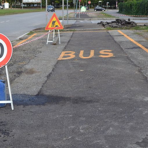 Grugliasco, nuova fermata dello scuolabus in corso Salvemini