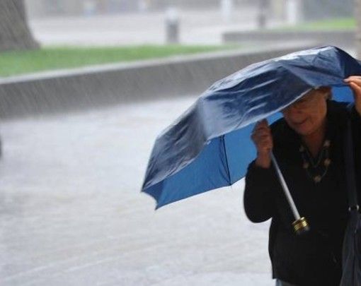 Meteo: maltempo a Torino per la prima parte della settimana, poi una tregua. Ma il weekend sarà di nuovo grigio