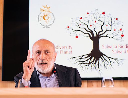 Foto Petrini e ultima Petrini con il neo ministro brasiliano Bela Gil  ( © Marcello Marengo - Archivio UNISG)