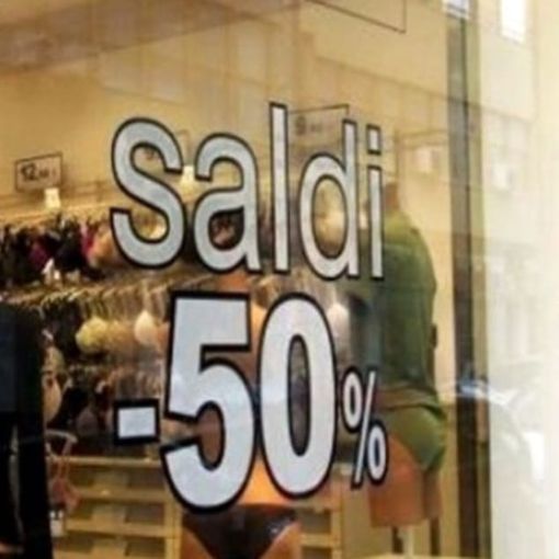 I saldi come medicina contro la crisi da Covid, il primo giorno regala un sorriso al commercio torinese: +10%