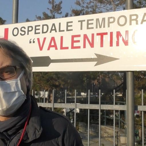 I primi giorni all’ospedale Valentino: “Riempito il primo reparto, i pazienti arrivano da tutta la Regione” [VIDEO]