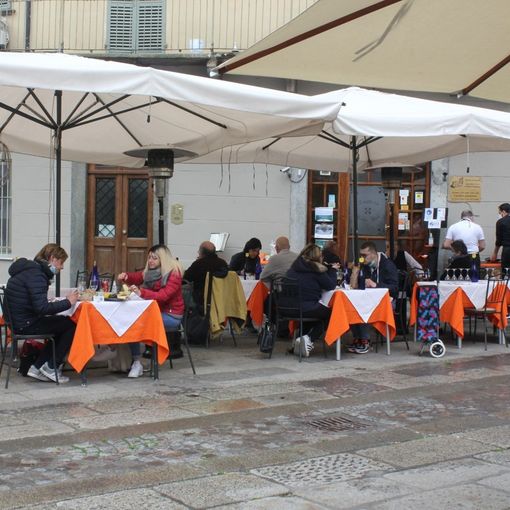 il dehors di un locale
