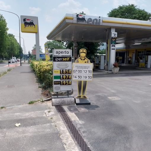 prezzi pompe carburanti