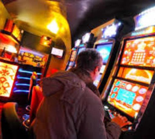 &quot;Ce la giochiamo&quot;: a Grugliasco e Collegno due incontri sul gioco d'azzardo