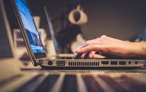 Grugliasco, tra Facebook e il sito Web per conoscere eventi, sport e servizi alla persona