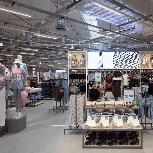 Interno punto vendita Primark (Immagine di Primark - Facebook)