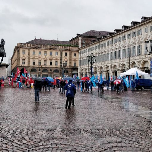 Le celebrazioni torinesi per il Primo Maggio si sono svolte nella Sala Carpanini del Comune e con un megaschermo in piazza San Carlo