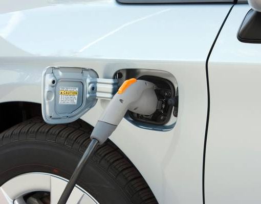 Mobilità elettrica, Grugliasco lancia l'appello: &quot;Serve un piano organico per installare le colonnine di ricarica&quot;