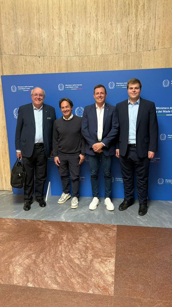 I vertici di Zetronic: da sinistra, Carlo Fulchir, Massimiliano Piani, Stefano Fulchir e Federico Fulchir I vertici di Zetronic: da sinistra, Carlo Fulchir, Massimiliano Piani, Stefano Fulchir e Federico Fulchir