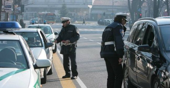 Controlli della municipale sul traffico