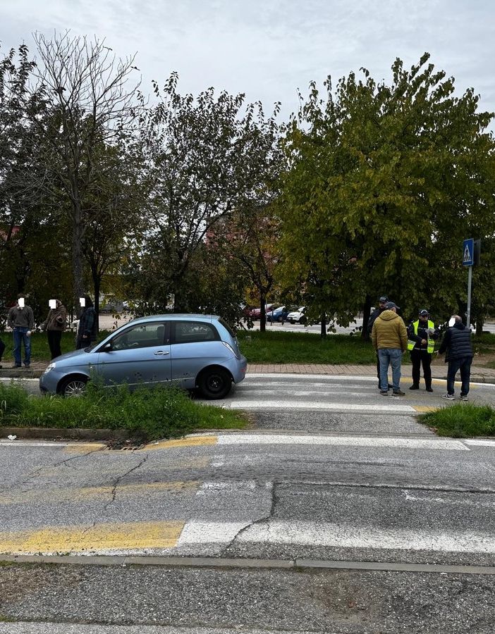 Grugliasco, coppia di anziani investita mentre attraversava sulle strisce