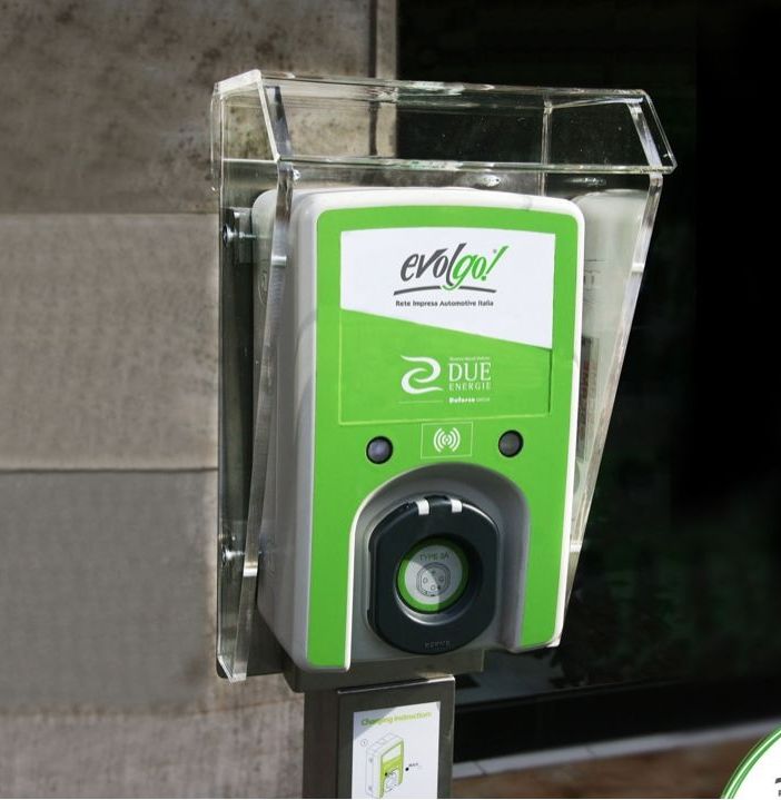 Con Evolgo, diamo la carica alla tua auto!