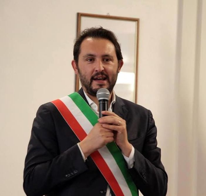 Grugliasco: &quot;Grazie a tutti i volontari, non sono spioni né frustrati, ma aiutano gli altri cittadini&quot;