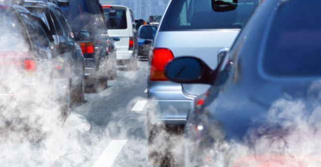 auto e smog . foto di archivio