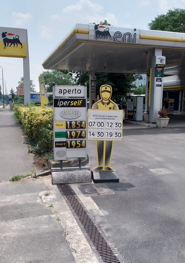 prezzi pompe carburanti