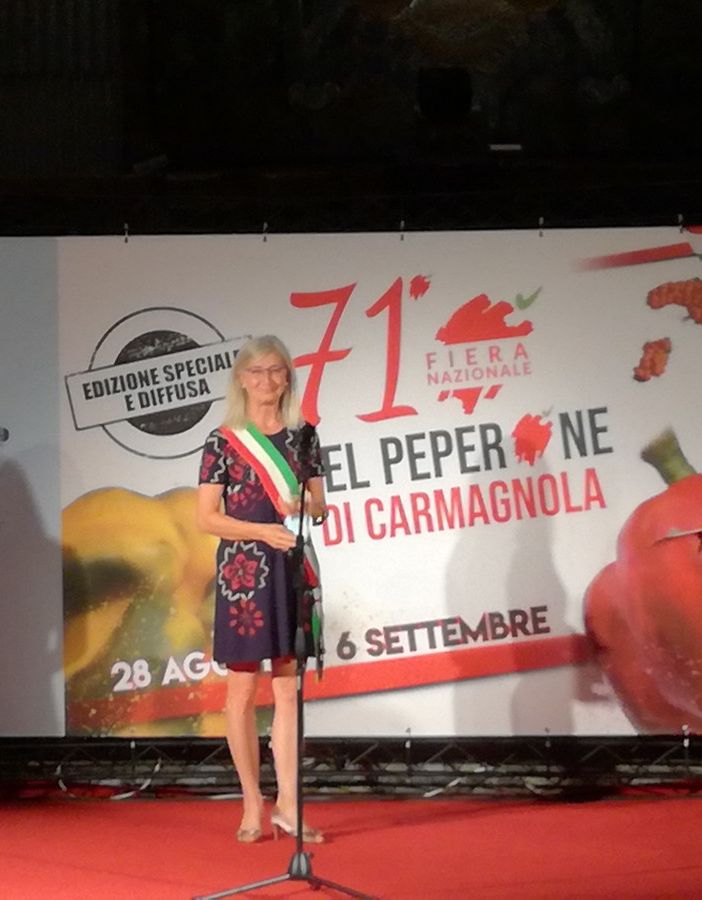 A Carmagnola anche il Peperone indossa la mascherina, ma la 71esima Fiera manda un segnale di ottimismo (e si scopre social)