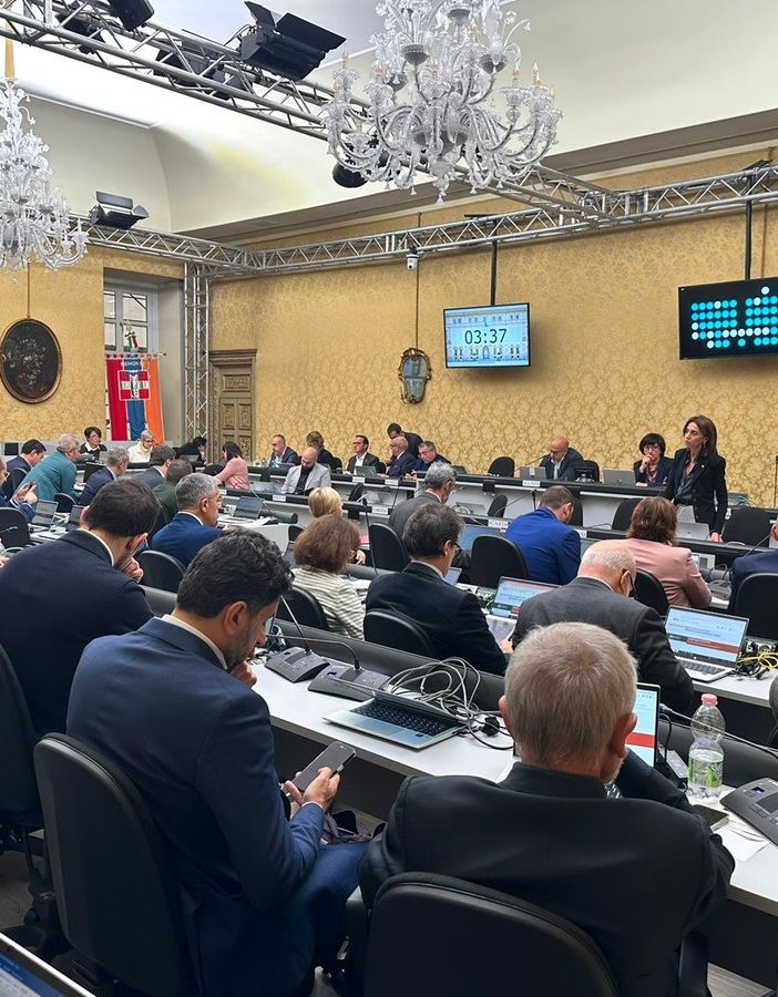 legge lavoro ed elena chiorino