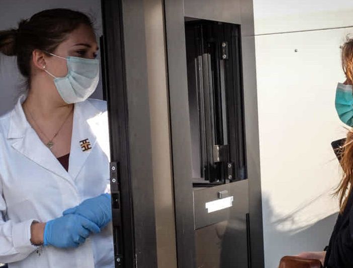 Coronavirus, da oggi mascherine obbligatorie per tutti gli addetti alla vendita