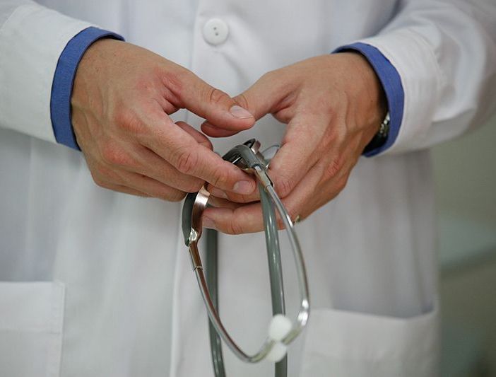Coronavirus, le scuole torinesi scrivono alle famiglie: &quot;Obbligo di certificato medico per assenze superiori ai 5 giorni&quot;
