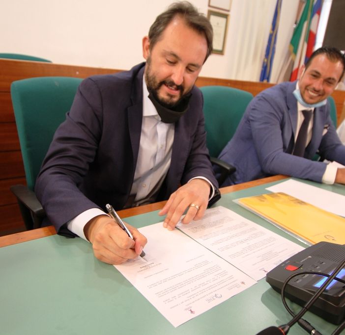 Duecento nuovi posti di lavoro a Grugliasco grazie alla firma del protocollo con Oltre srl