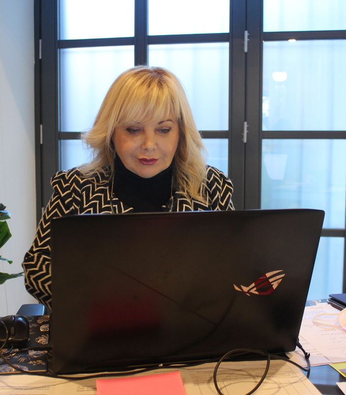 Claudia Gallipoli, Amministratore delegato dell'agenzia immobiliare Qui le Case più belle