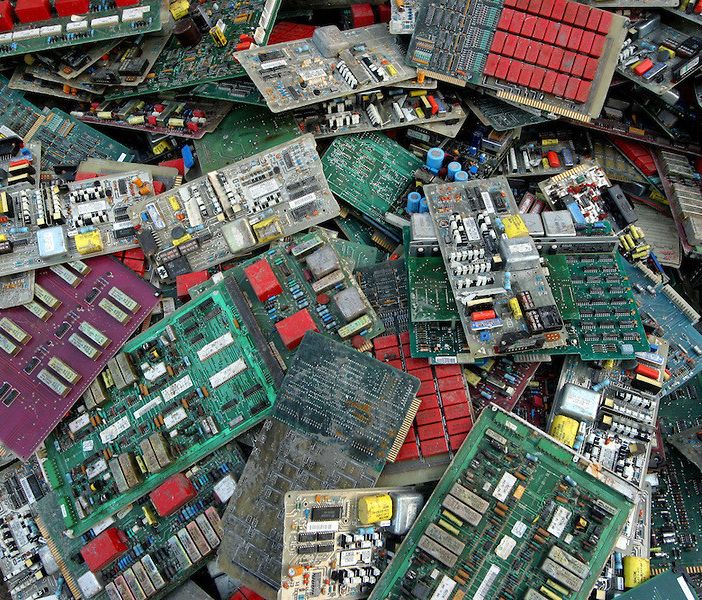 rifiuti elettrici ed elettronici