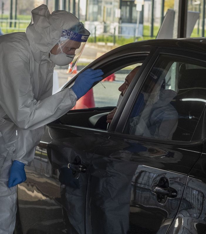 Covid, la Regione è al lavoro per garantire un prezzo calmierato dei tamponi