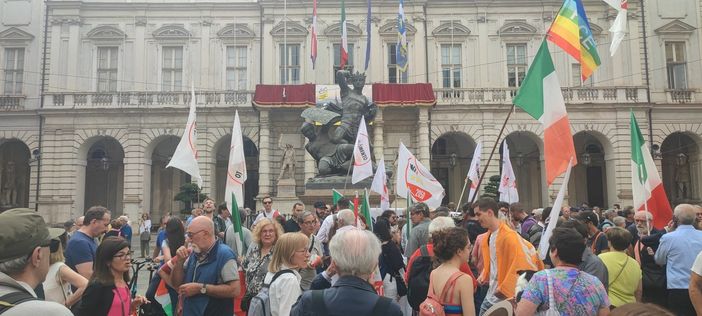 PD e Movimento 5 Stelle tornano uniti per manifestare contro il Governo Meloni PD e Movimento 5 Stelle tornano uniti per manifestare contro il Governo Meloni