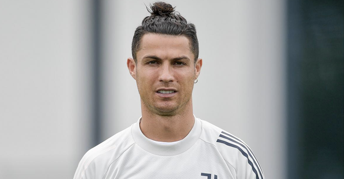 Ronaldo lascia il Portogallo e rientra per fare la quarantena a Torino. Positivo anche McKennie