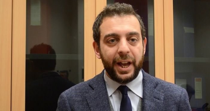 Sarno (Pd): "Ho richiesto il bonus Inps per errore, ma l'ho subito restituito" Sarno (Pd): "Ho richiesto il bonus Inps per errore, ma l'ho subito restituito"