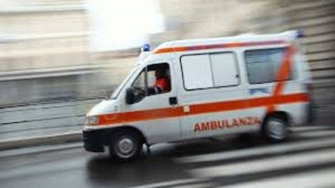 Rivoli, negazionisti del Covid inseguono l'ambulanza in tangenziale. Rocca: &quot;Soccorritori diventati bersaglio della paura&quot;