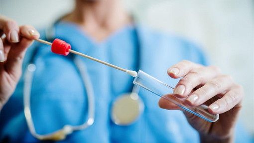 Covid, in Piemonte meno di 600 nuovi casi ma ancora 21 morti. Ricoverati in terapia intensiva sotto quota 250