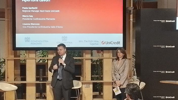 Bollette e calcolatrice