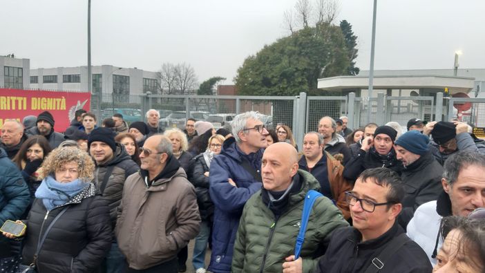 Un altro duro colpo per il futuro della Lear di Grugliasco Un altro duro colpo per il futuro della Lear di Grugliasco