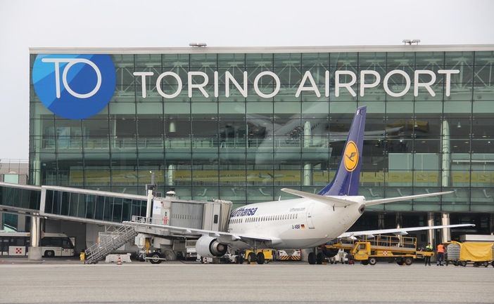 Guasto radar, a Torino quattro voli dirottati e otto cancellati Guasto radar, a Torino quattro voli dirottati e otto cancellati
