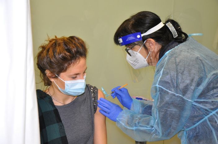 vaccinazione anti covid - foto d'archivio