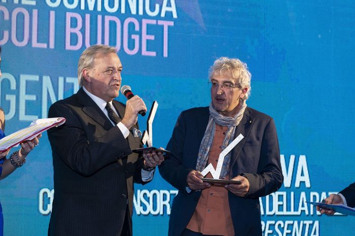 Comunicazione e marketing 2.0: a Torino c’è un nuovo coworking che cerca professionisti del web e del design Comunicazione e marketing 2.0: a Torino c’è un nuovo coworking che cerca professionisti del web e del design