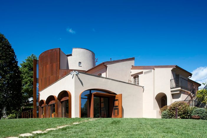 Interferenze, Confluenze e Metafisica: i nuovi progetti alla Fonazione Cerutti di Rivoli Interferenze, Confluenze e Metafisica: i nuovi progetti alla Fonazione Cerutti di Rivoli