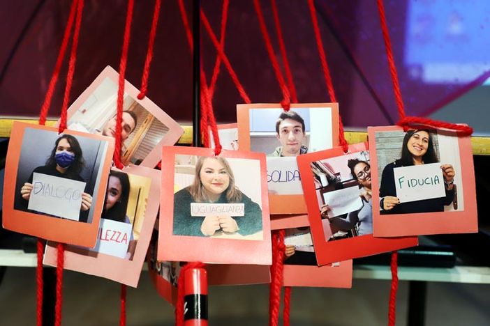 giornata con cerimonia e premiazione in un auditorium giornata con cerimonia e premiazione in un auditorium