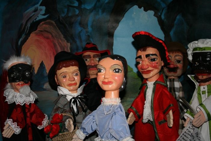 Burattini alle serre di Grugliasco, ventesima rassegna di Teatro di Figura Burattini alle serre di Grugliasco, ventesima rassegna di Teatro di Figura
