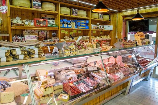 Fase 2 dei negozi: "Ripartenza promettente, tra clienti che tornano e tante prenotazioni"