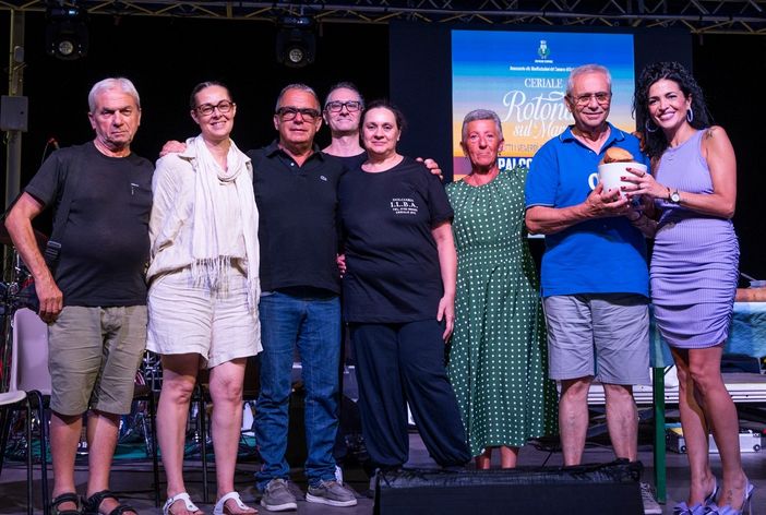 Il Palco Gourmet di Ceriale omaggia Gino Pesce, il “maestro” di generazioni di pasticceri Il Palco Gourmet di Ceriale omaggia Gino Pesce, il “maestro” di generazioni di pasticceri