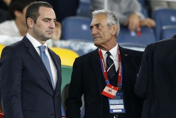 La FIGC si piega al protocollo voluto dal Comitato Tecnico Scientifico del Governo: gli allenamenti collettivi del calcio ripartono La FIGC si piega al protocollo voluto dal Comitato Tecnico Scientifico del Governo: gli allenamenti collettivi del calcio ripartono