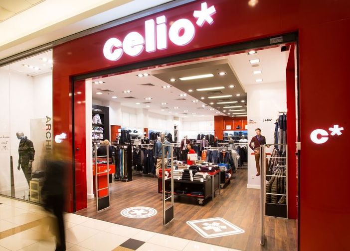 negozio celio - foto di archivio negozio celio - foto di archivio