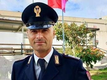 Poliziotto salva ragazzo da gesto estremo, Meloni: "Gratitudine a tutti gli eroi silenziosi in divisa" Poliziotto salva ragazzo da gesto estremo, Meloni: "Gratitudine a tutti gli eroi silenziosi in divisa"