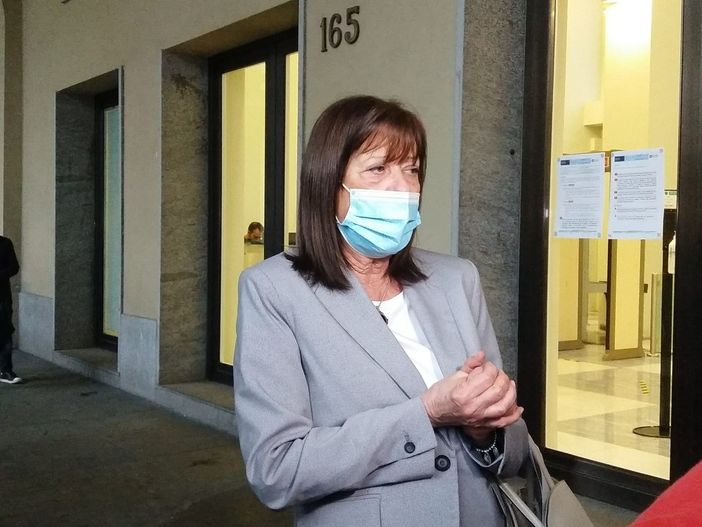 L'assessora Vittoria Poggio, intervenuta in aula per parlare di circoli Arci e Acli e somministrazione degli alimenti L'assessora Vittoria Poggio, intervenuta in aula per parlare di circoli Arci e Acli e somministrazione degli alimenti