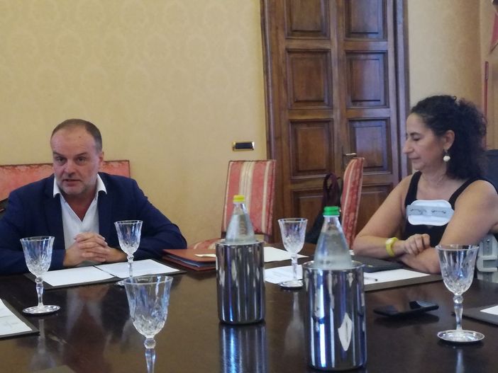 Torino capitale dei "microbi": ma non è un male, è un'arma preziosa per agricoltura, farmaci e svolta green