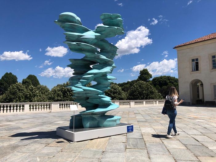 Tony Cragg alla Reggia di Venaria: quando la scultura moderna incontra il Barocco sabaudo