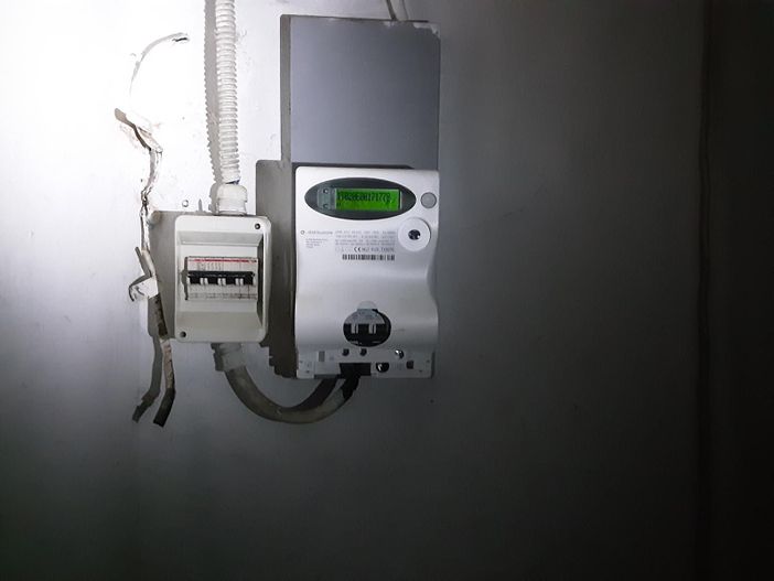 Crisi da Covid, l'appello di negozianti e artigiani: "Congeliamo le bollette come nel primo lockdown"